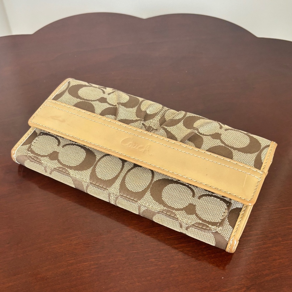 COACH authentic signature tissue wallet